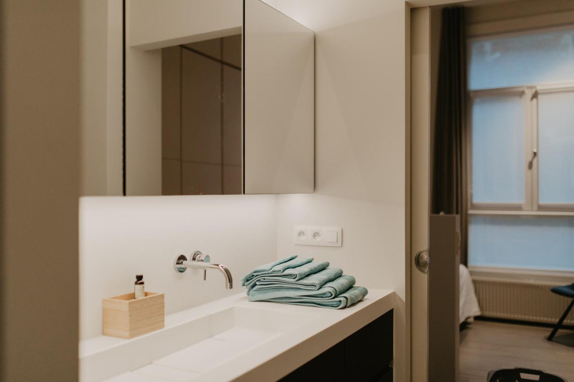 Blue Bird Residence Suite Moriaan Antwerp Exterior photo